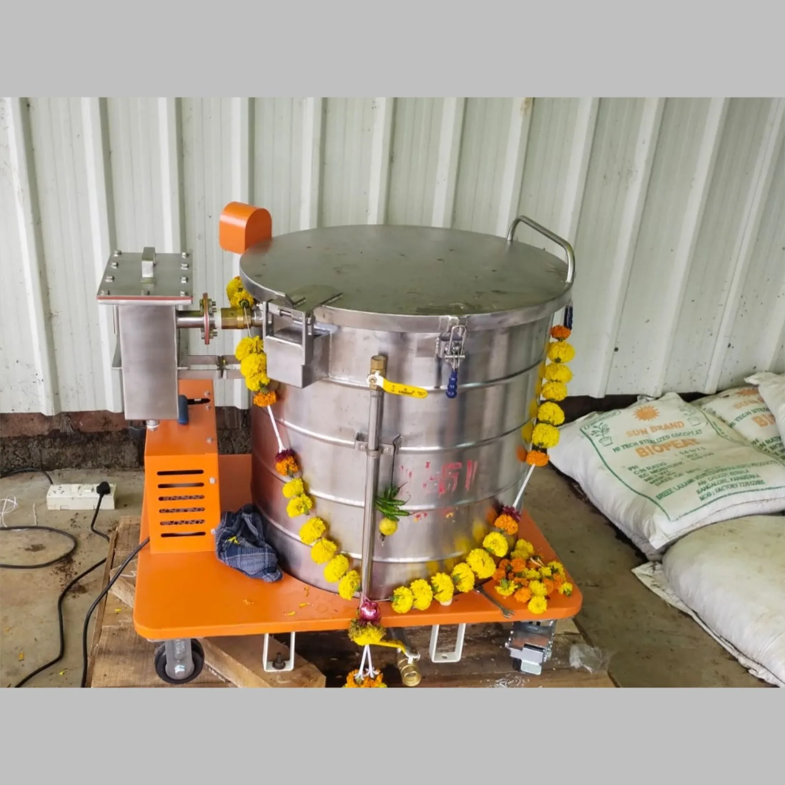 Cleantek Introduces Power Operated Sugarcane Sett Cutter & Advanced Sett Treatment Device for Modern Farming